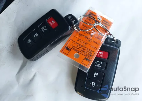 2018 Toyota Highlander Xle from USA, damaged, VIN 5TDJZRFH2JS892634